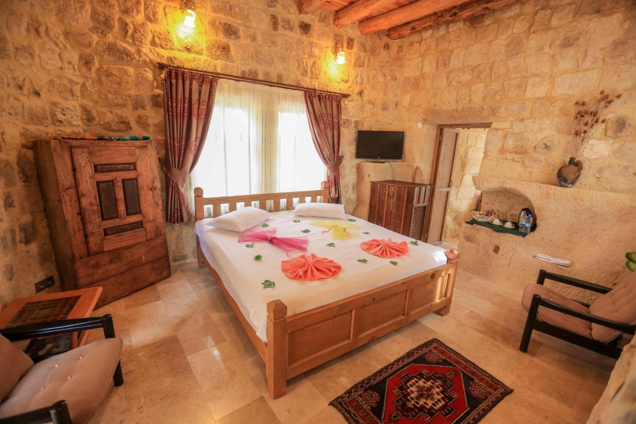 Abu Hayat Cave Suites Ortahisar Extérieur photo